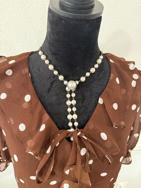 cupcakes & cashmere Ivory Pearl Y-Drop Necklace